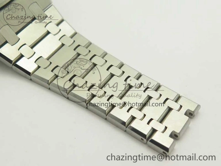 Royal Oak Chrono 26331ST SS OMF 1:1 Best Edition Blue White Dial on SS Bracelet A TimelessDesign 4922
