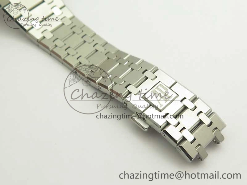 Royal Oak Chrono 26331ST SS OMF 1:1 Best Edition Blue White Dial on SS Bracelet A TimelessDesign 4922