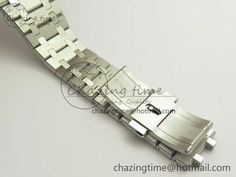 Royal Oak Chrono 26331ST SS OMF 1:1 Best Edition Blue White Dial on SS Bracelet A TimelessDesign 4922