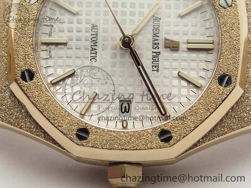 FreshLook Royal Oak Jumbo 15454 RG Frosted 37mm JHF Best Edition White Dial On RG Bracelet A 4978