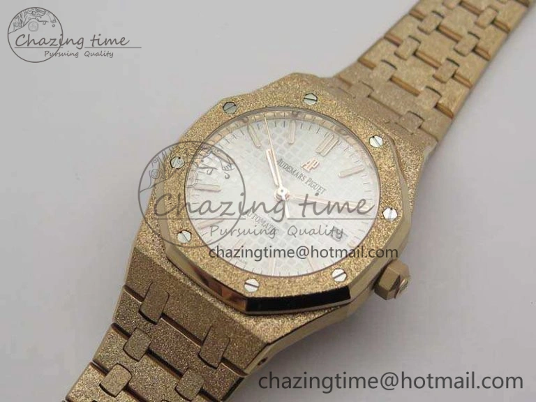 FreshLook Royal Oak Jumbo 15454 RG Frosted 37mm JHF Best Edition White Dial On RG Bracelet A 4978