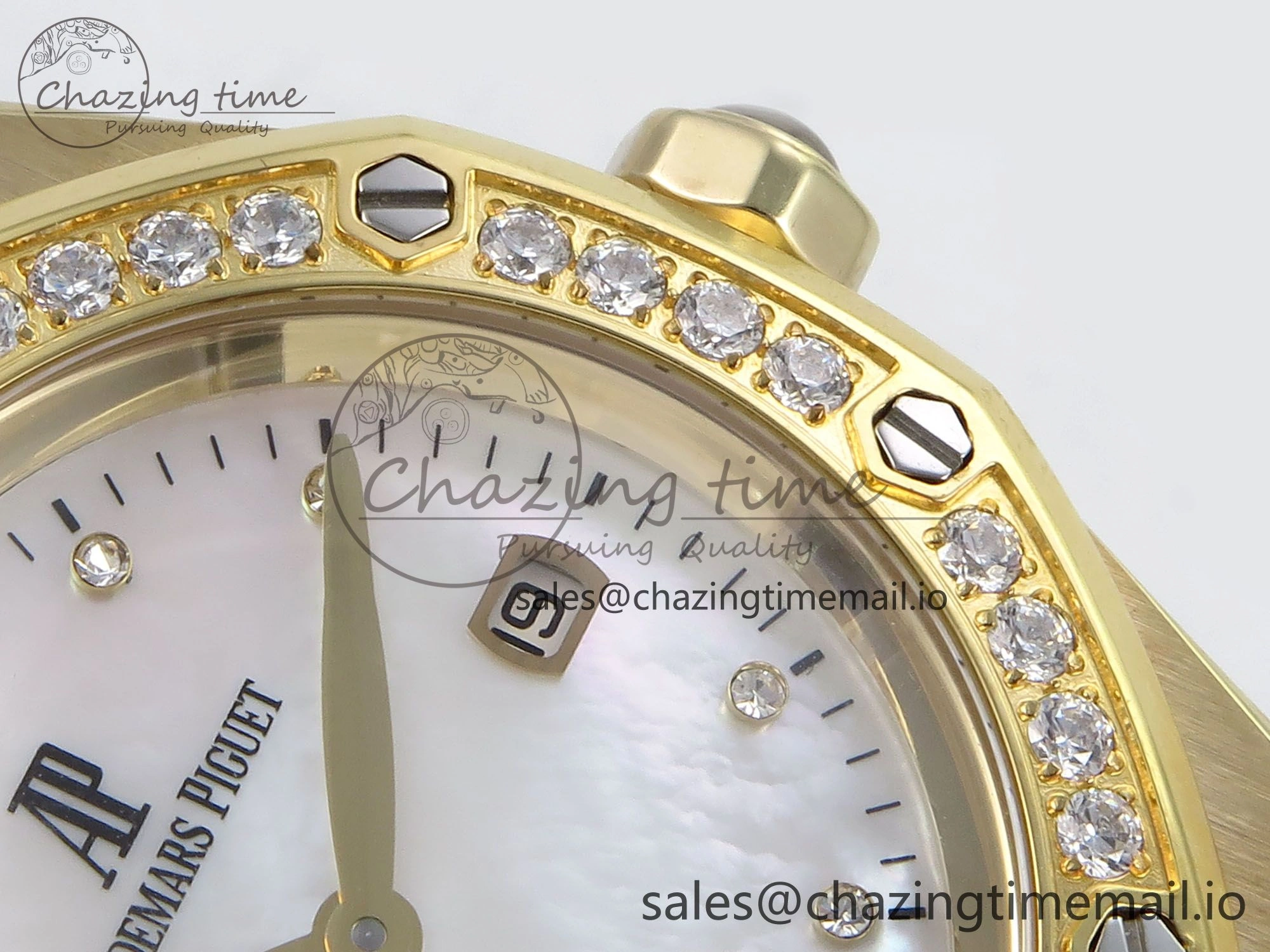 Royal Oak Ladies 33mm YG DRF Best Edition MOP Dial Diamonds Bezel on White Rubber Strap ETA Quartz OdorResistant 4392