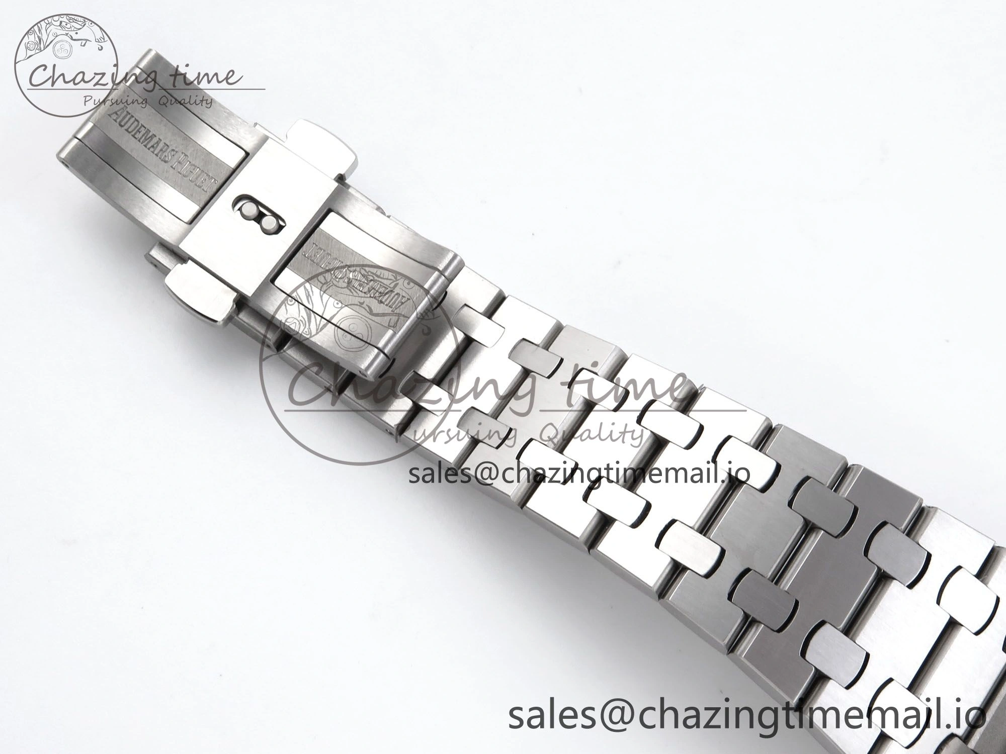 SoftTouch Royal Oak Offshore 42mm Rubberclad SS TKF Best Edition Black White Dial on SS Bracelet A 4351