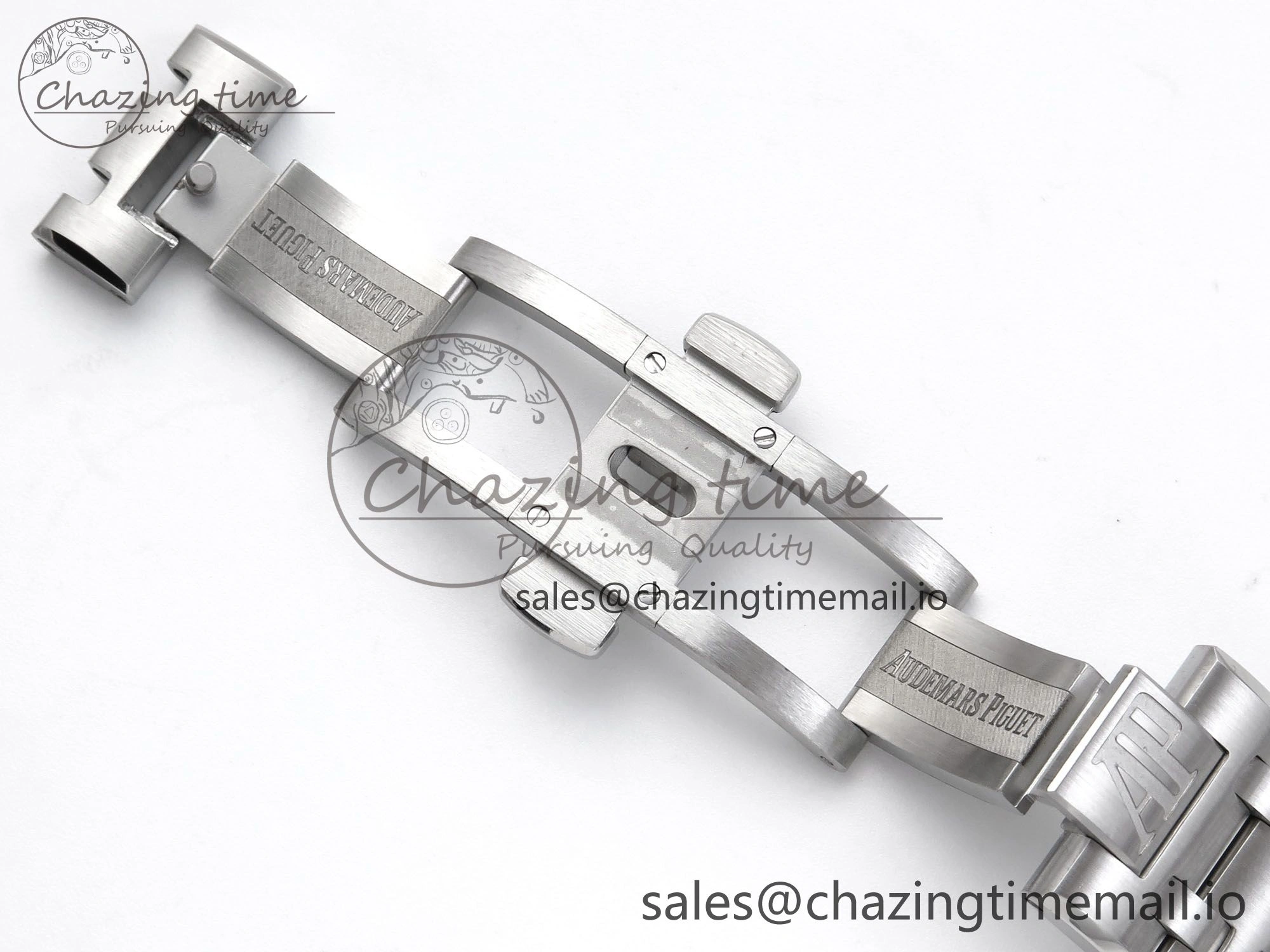 SoftTouch Royal Oak Offshore 42mm Rubberclad SS TKF Best Edition Black White Dial on SS Bracelet A 4351
