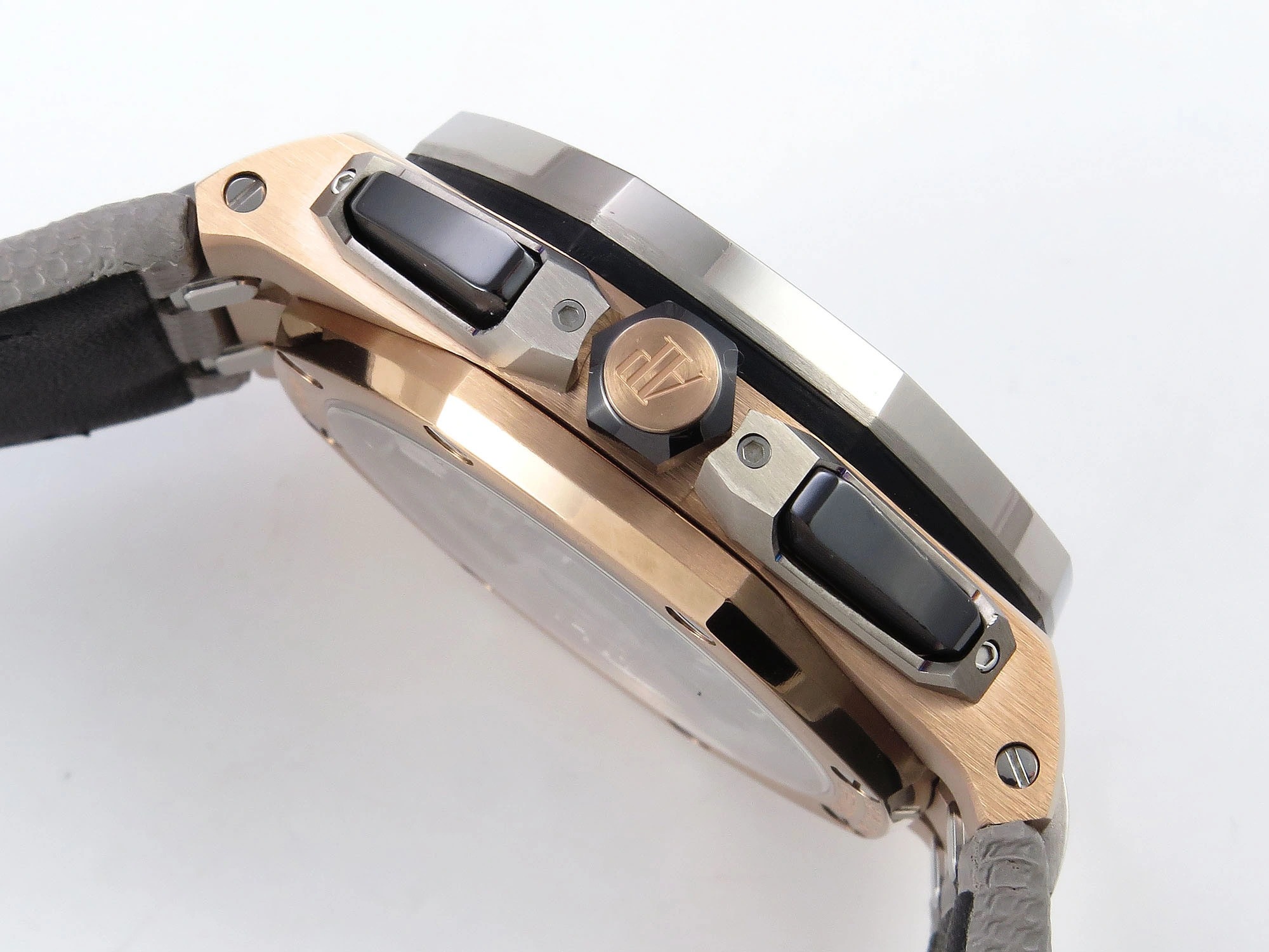 Royal Oak Offshore 43mm 26420oi RG Titanium APPF Best Edition Gray Dial on Gray Nylon Strap A Unique 4409