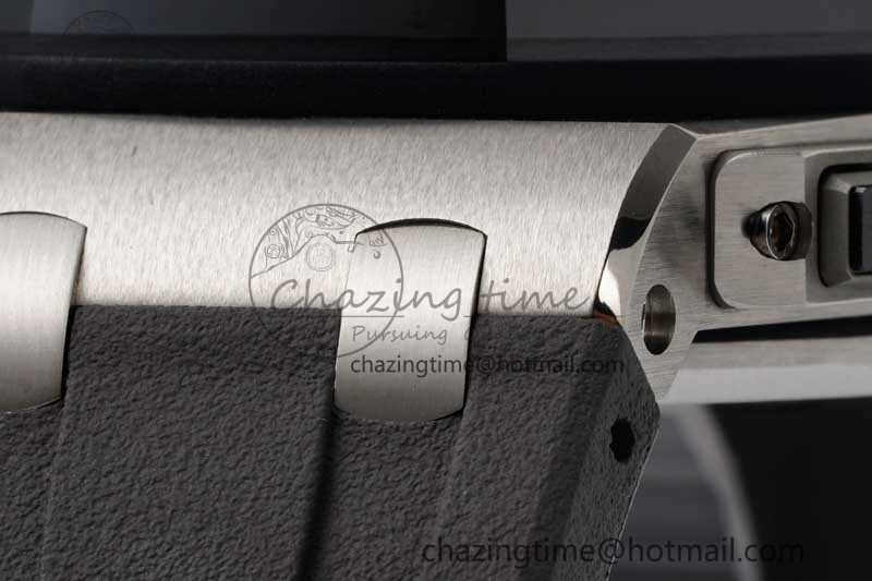 MoistureWicking Royal Oak Offshore 44mm SS Ceramic Bezel JJF 1:1 Best Edition Gray Dial on Rubber Strap A3126 V 4656