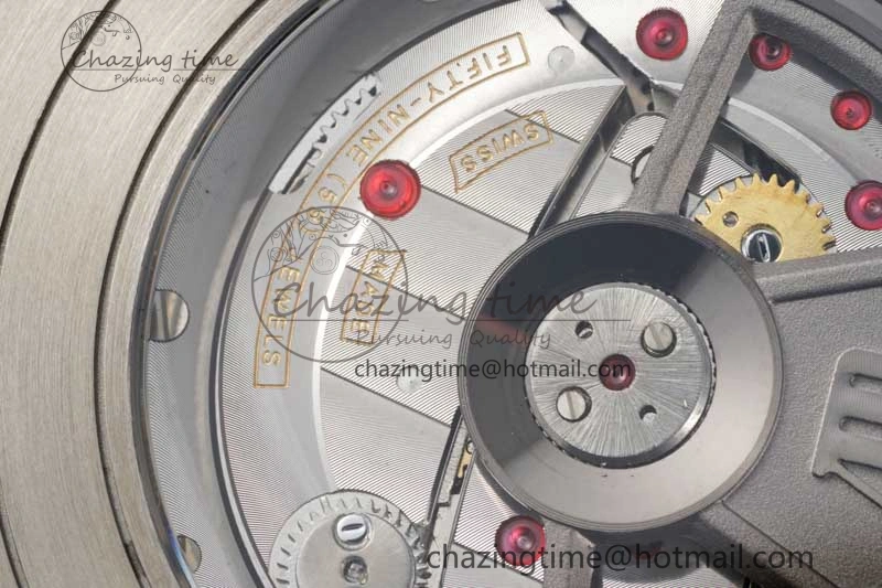Casual Royal Oak Offshore 44mm SS Green Ceramic Bezel APF 1:1 Best Edition Cream Dial on Camo Rubber Strap A 4679