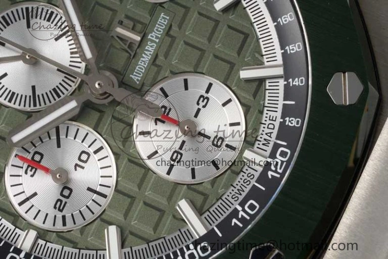 Royal Oak Offshore 44mm SS Green Ceramic Bezel APF 1:1 Best Edition Green Silver Dial on Camo Rubber Strap A Contemporary 4718