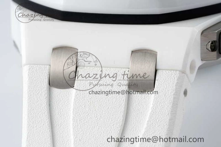 Chic Royal Oak Offshore 44mm White Ceramic APF 1:1 Best Edition White Dial on Rubber Strap A 4725