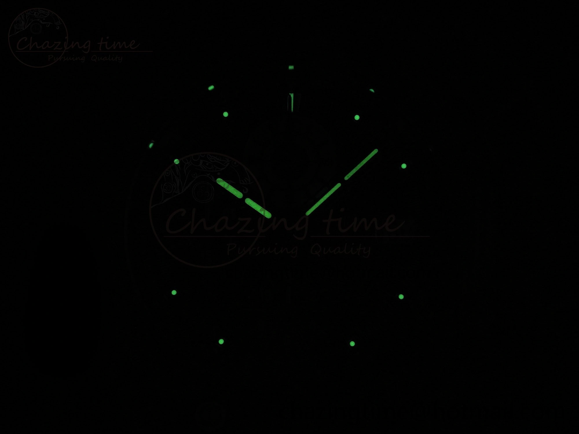 Royal Oak Offshore AP0861A Survivor Ltd Ed DLC CER RU Black IPF A Bright 4464