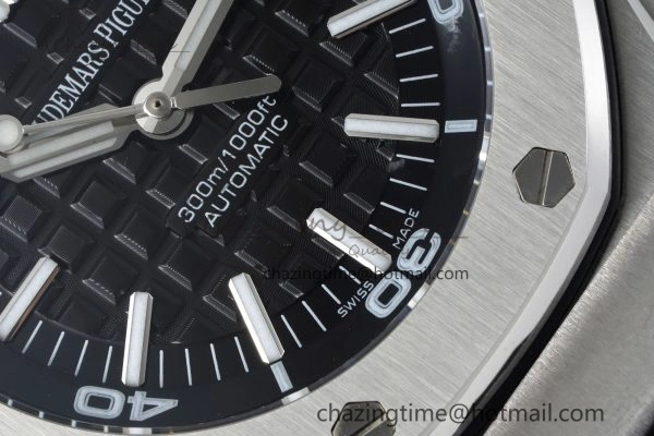 Compact Royal Oak Offshore Diver 15703 RSF 1:1 Best Edition on Rubber Strap A 4736