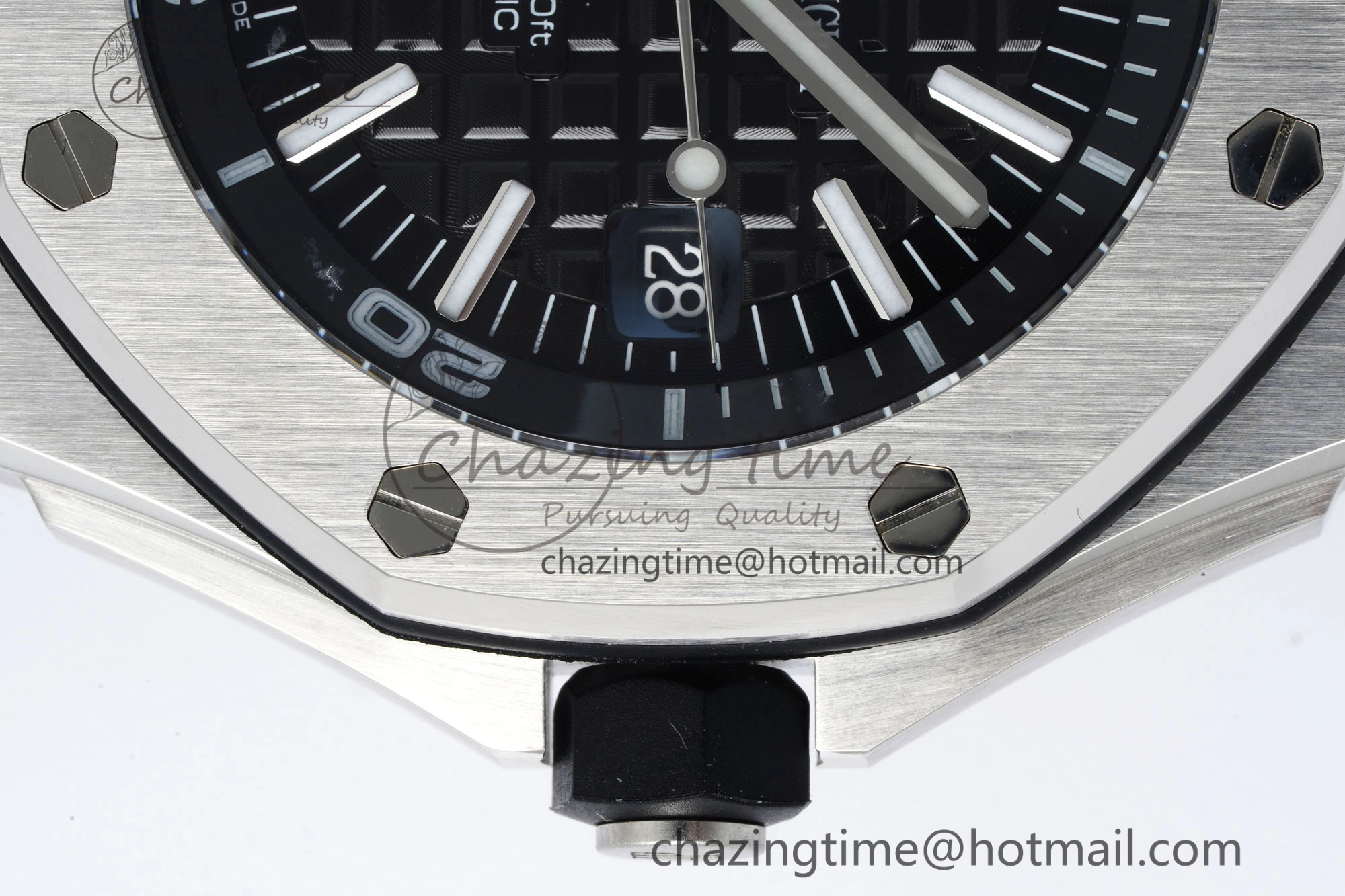 Compact Royal Oak Offshore Diver 15703 RSF 1:1 Best Edition on Rubber Strap A 4736
