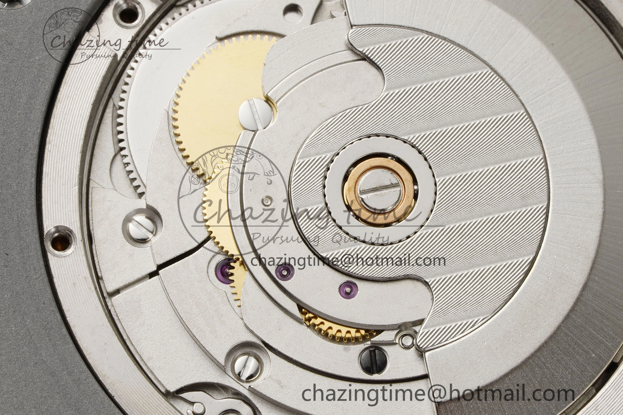 Compact Royal Oak Offshore Diver 15703 RSF 1:1 Best Edition on Rubber Strap A 4736