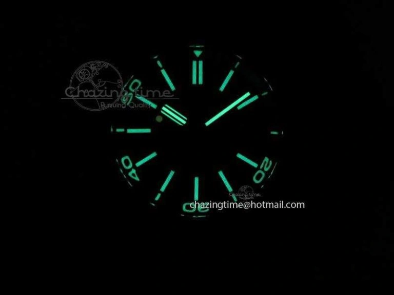 StreetReady Royal Oak Offshore Diver 15707 Real Ceramic BP-Maker On Rubber Strap A 5040