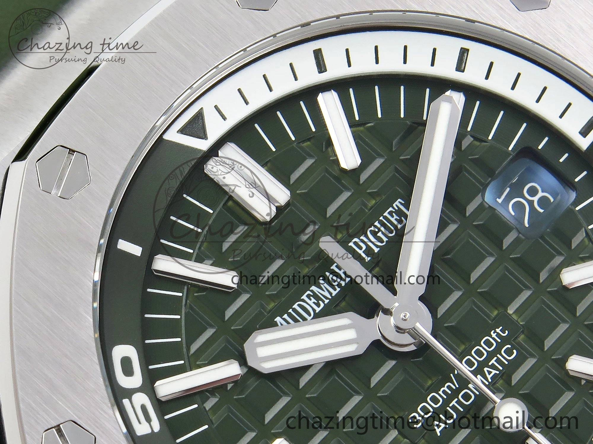 Royal Oak Offshore Diver 15710 IPF 1:1 Best Edition Green Dial on Green Rubber Strap SA3120 Super Clone Stretchable 4427