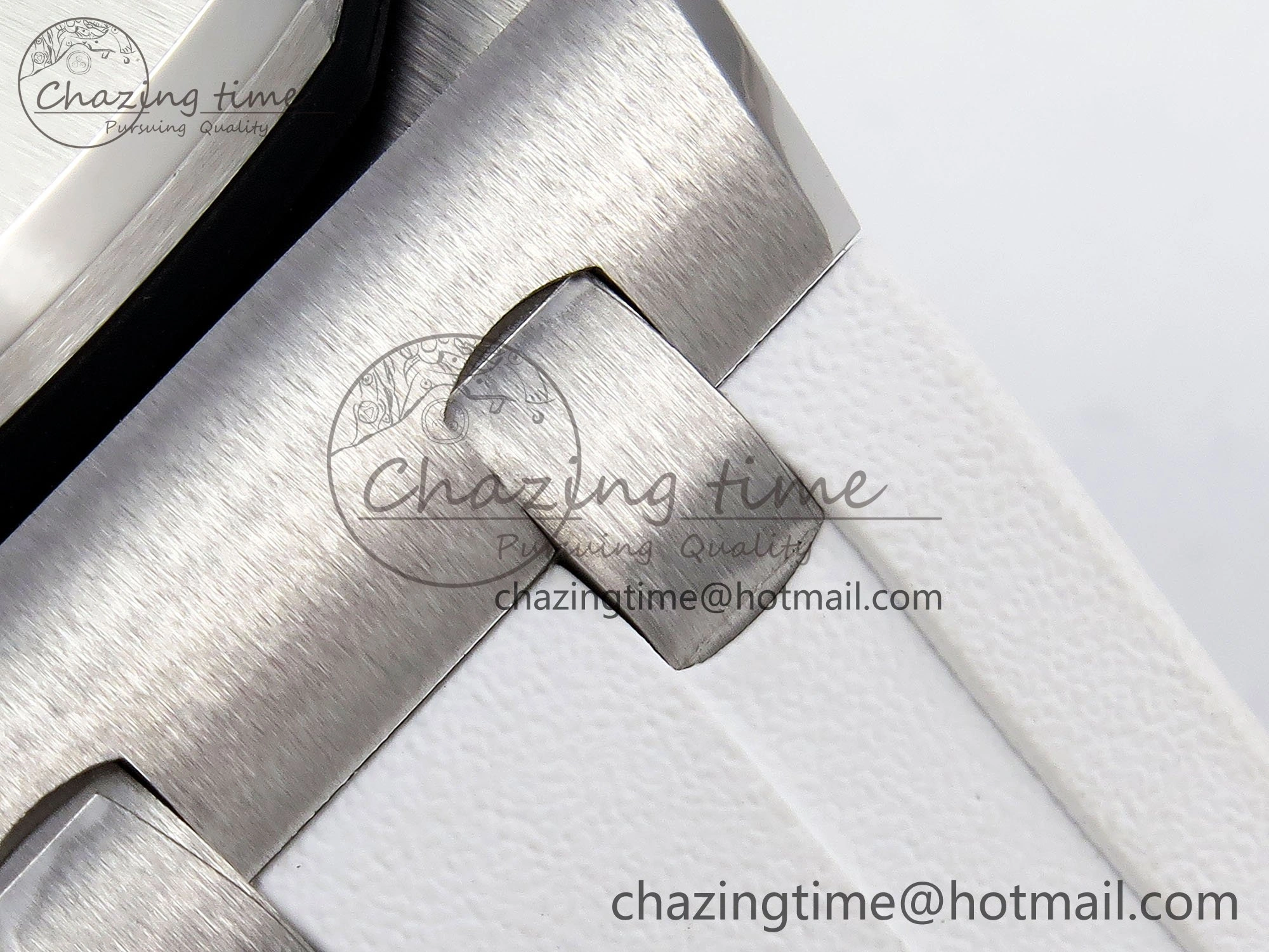 Royal Oak Offshore Diver 15710 IPF 1:1 Best Edition White Dial on White Rubber Strap SA3120 Super Clone Snug 4429