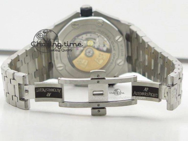 Royal Oak Offshore Diver 15710 Noob Best Edition On SS Bracelet A Soft 5126