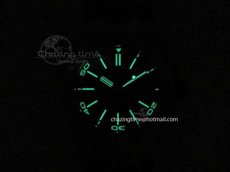 Sophisticated Royal Oak Offshore Diver 15710 Noob Best Edition on Rubber Strap A 5127