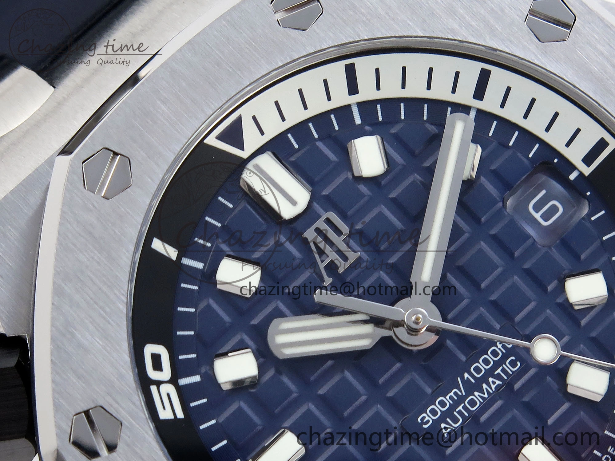 Royal Oak Offshore Diver 15720 APSF 1:1 Best Edition Blue Dial on Blue Rubber Strap SA Resilient 4545