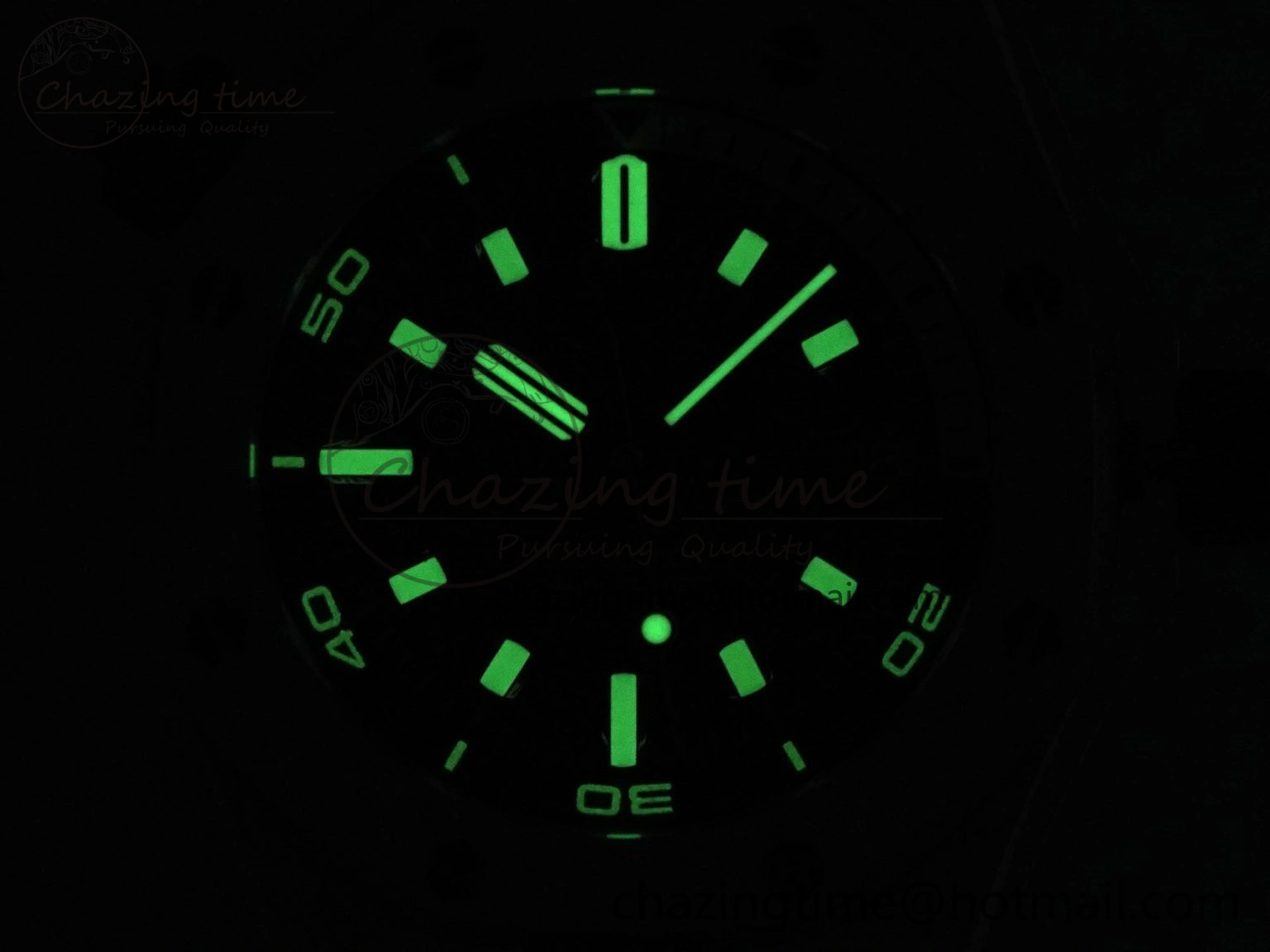 Royal Oak Offshore Diver 15720 APSF 1:1 Best Edition Gray Dial on Gray Rubber Strap SA Refined 4542