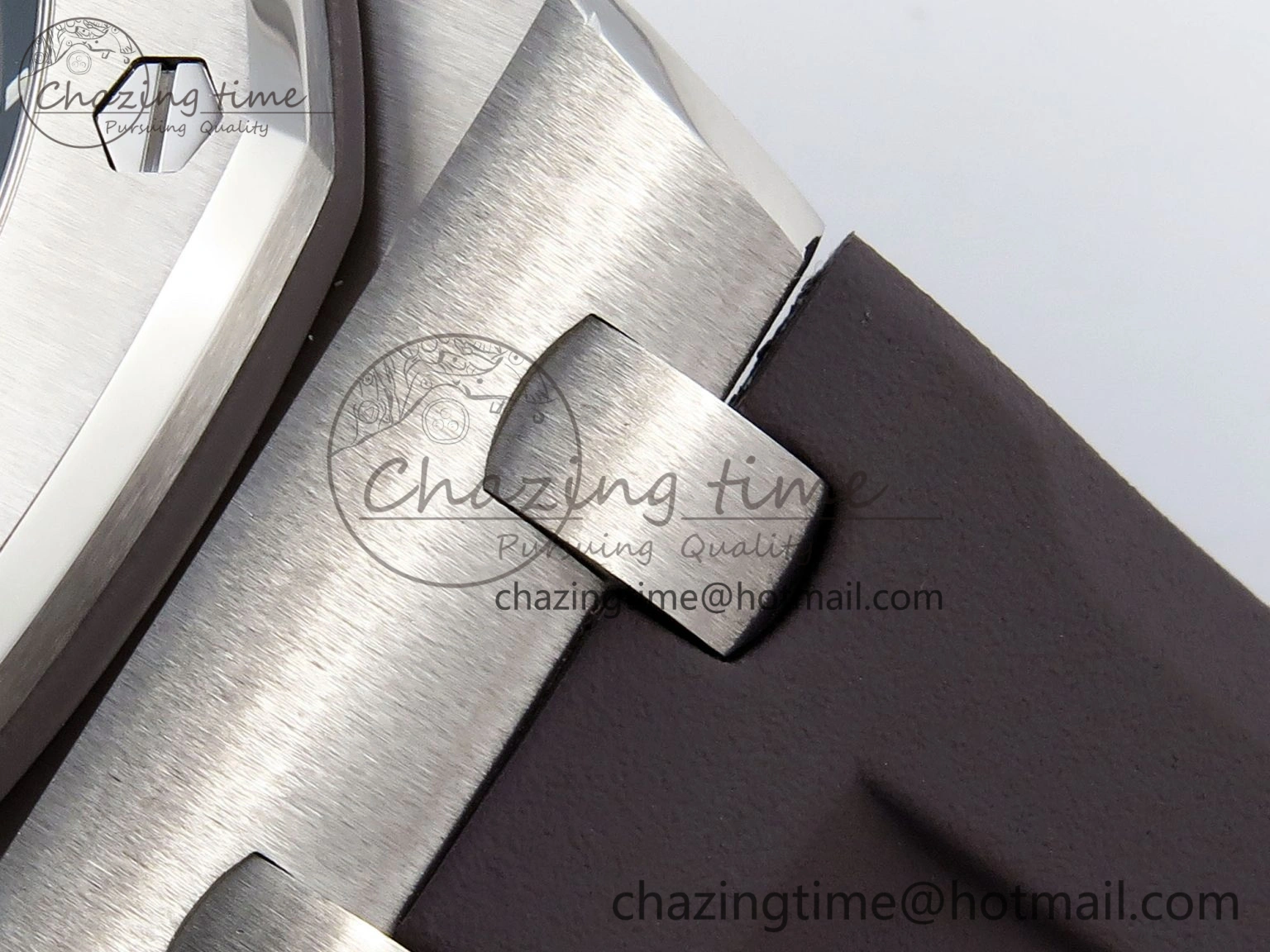 Royal Oak Offshore Diver 15720 APSF 1:1 Best Edition Gray Dial on Gray Rubber Strap SA Refined 4542