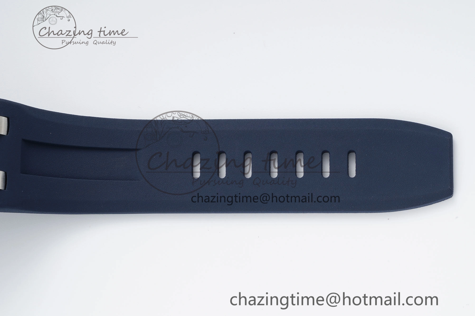 Packable Royal Oak Offshore Diver 15720 IPF Best Edition Blue Dial on Blue Rubber Strap A 4706