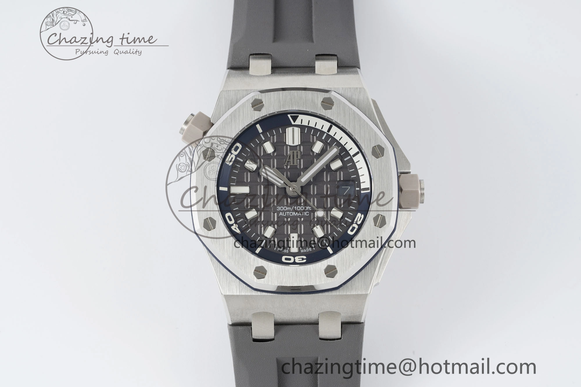 Royal Oak Offshore Diver 15720 IPF Best Edition Gray Dial on Gray Rubber Strap A Stylish 4705