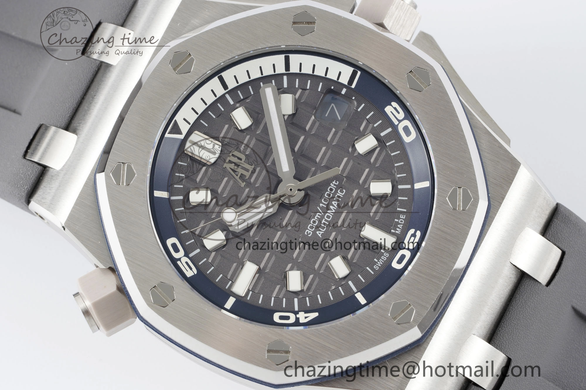 Royal Oak Offshore Diver 15720 IPF Best Edition Gray Dial on Gray Rubber Strap A Stylish 4705