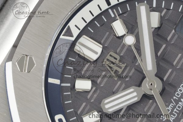 Royal Oak Offshore Diver 15720 IPF Best Edition Gray Dial on Gray Rubber Strap A Stylish 4705