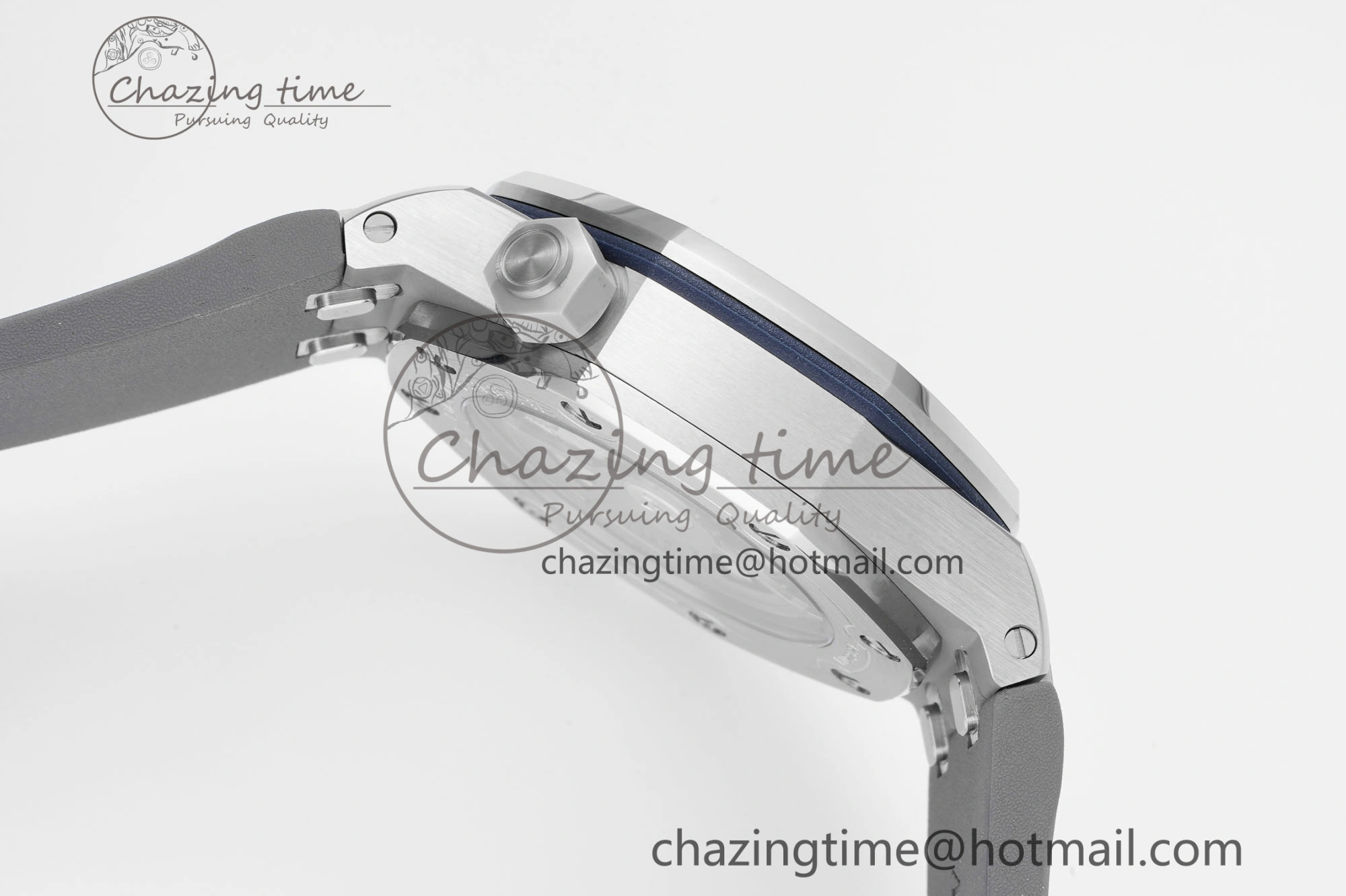 Royal Oak Offshore Diver 15720 IPF Best Edition Gray Dial on Gray Rubber Strap A Stylish 4705