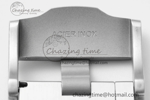 Royal Oak Offshore Diver 15720 IPF Best Edition Gray Dial on Gray Rubber Strap A Stylish 4705