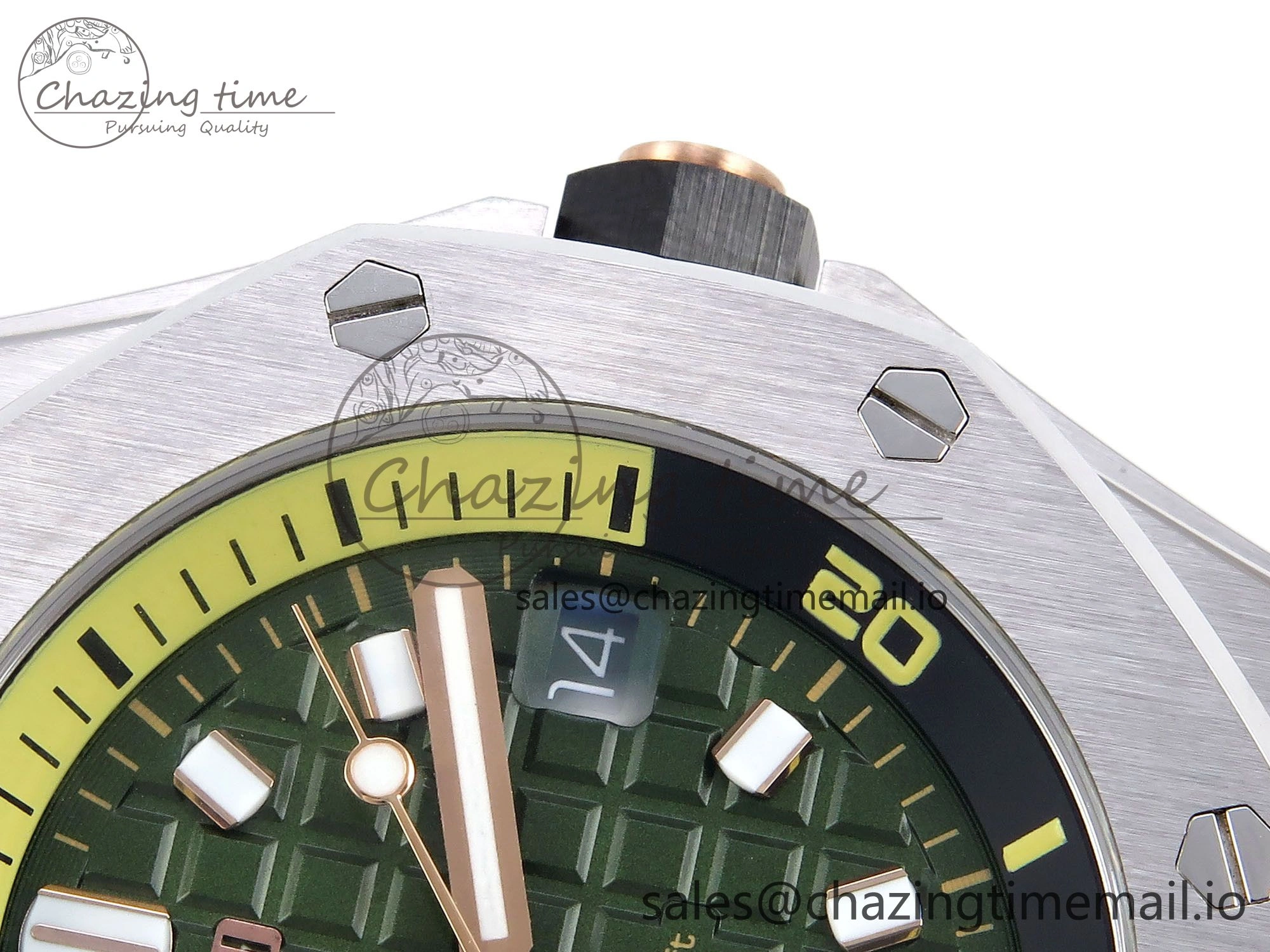 Royal Oak Offshore Diver 15720 IPF Best Edition Green Dial on Green Rubber Strap A4308 V Lightweight 4404