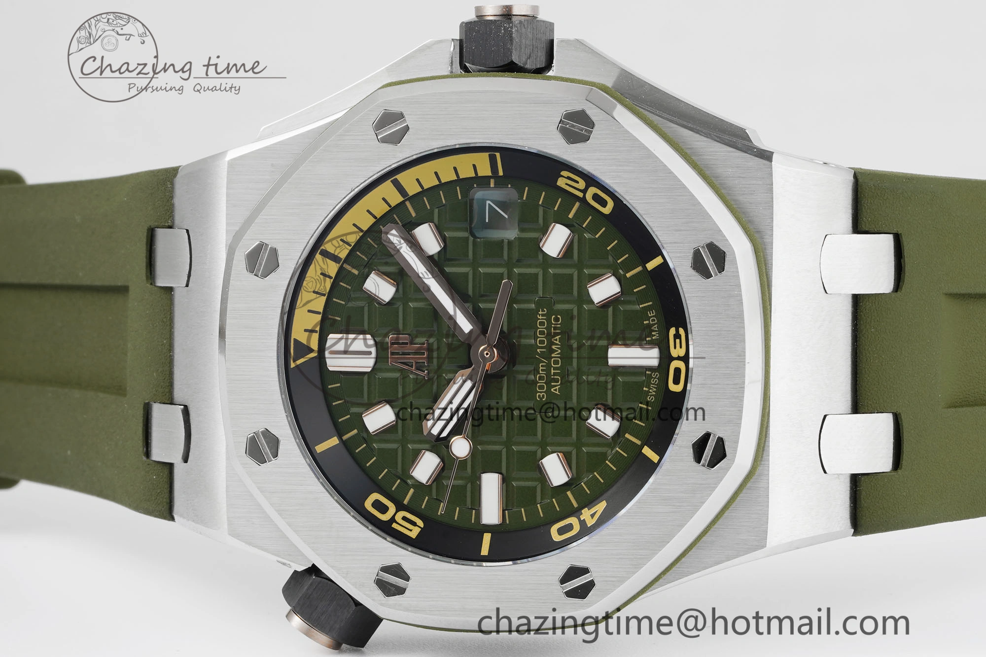 Royal Oak Offshore Diver 15720 IPF Best Edition Green Dial on Green Rubber Strap A QuickDry 4704