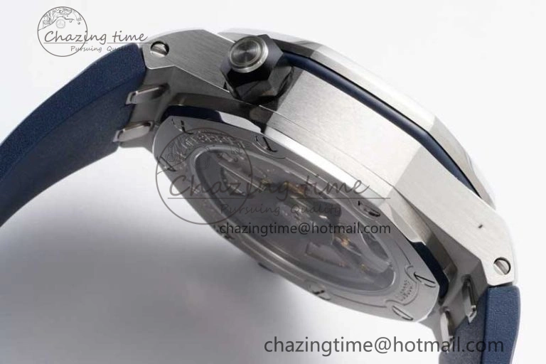 Royal Oak Offshore Diver 15720 SS APF 1:1 Best Edition Blue Dial on Blue Rubber Strap A Modern 4614