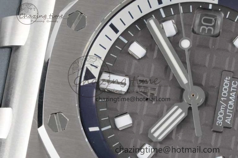 Royal Oak Offshore Diver 15720 SS APF 1:1 Best Edition Gray Dial on Gray Rubber Strap A Casual 4610