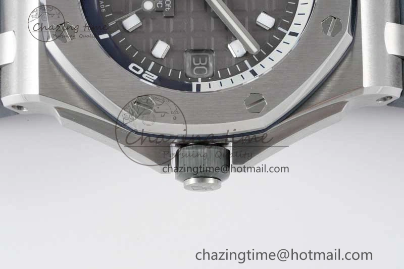 Royal Oak Offshore Diver 15720 SS APF 1:1 Best Edition Gray Dial on Gray Rubber Strap A Casual 4610