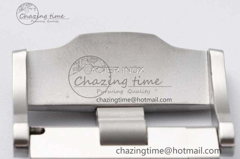 Royal Oak Offshore Diver 15720 SS APF 1:1 Best Edition Gray Dial on Gray Rubber Strap A Casual 4610