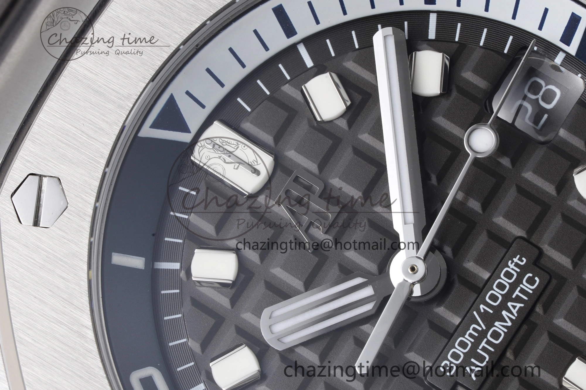 ComfortFit Royal Oak Offshore Diver 15720 SS ZF 1:1 Best Edition Gray Dial on Gray Rubber Strap A 4682