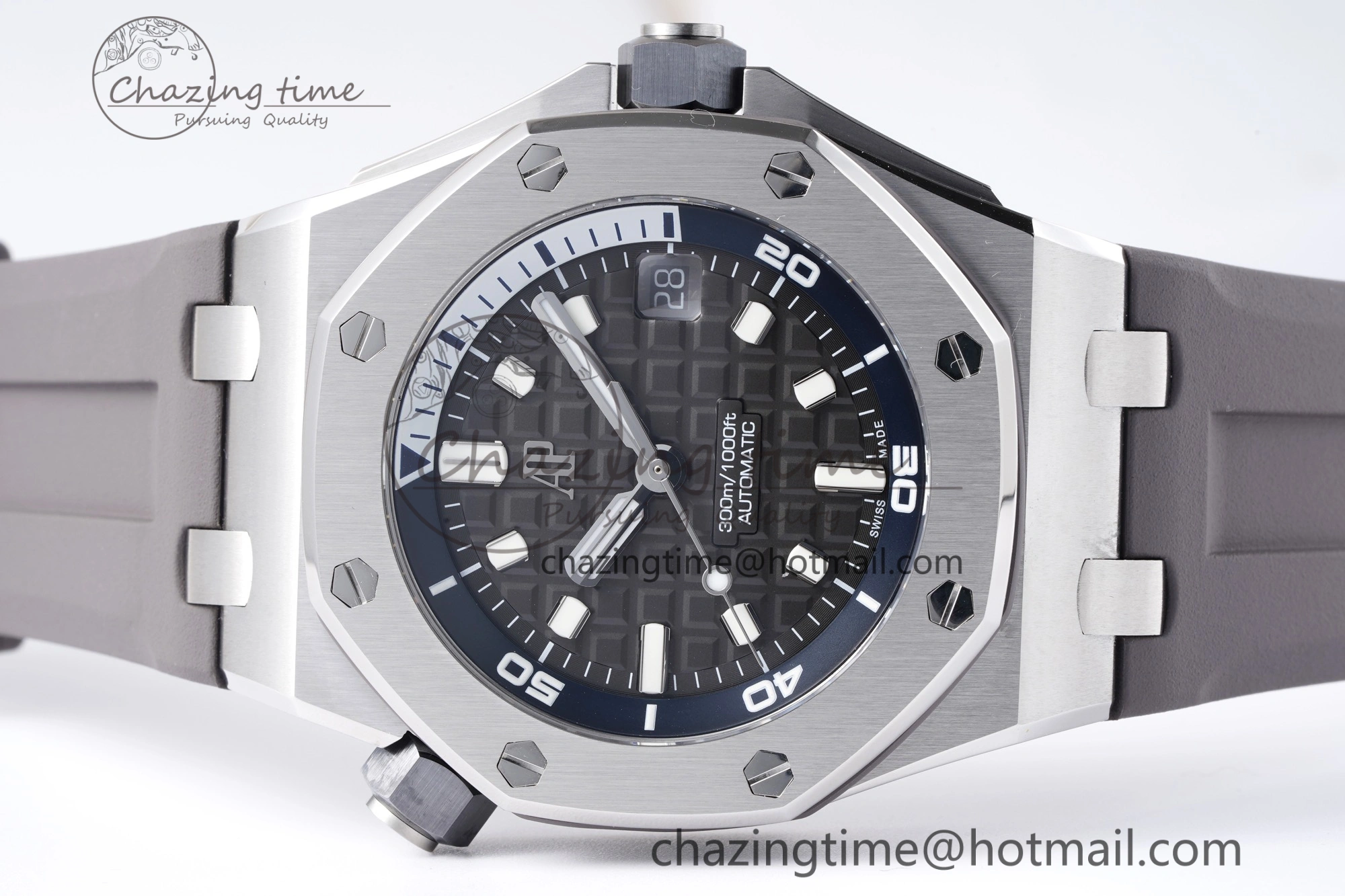 ComfortFit Royal Oak Offshore Diver 15720 SS ZF 1:1 Best Edition Gray Dial on Gray Rubber Strap A 4682