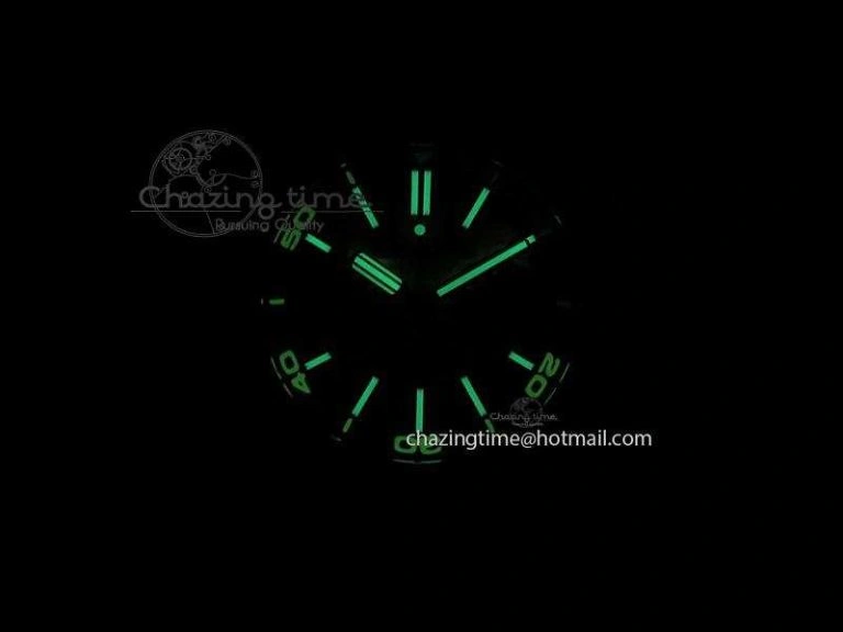SportInspired Royal Oak Offshore Diver Chronograph Green JF Best Edition On Green Rubber Strap A 5083