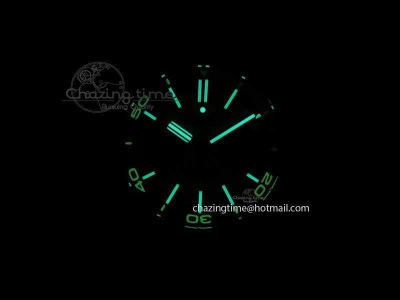 Royal Oak Offshore Diver Chronograph Green Noob Best Edition On Green Rubber Strap A TopPick 5064