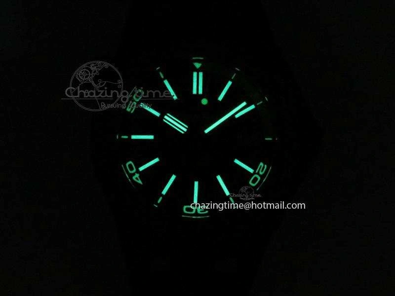Royal Oak Offshore Diver Forged Carbon 1:1 V6F Best Edition On Rubber Strap A WellDesigned 5110