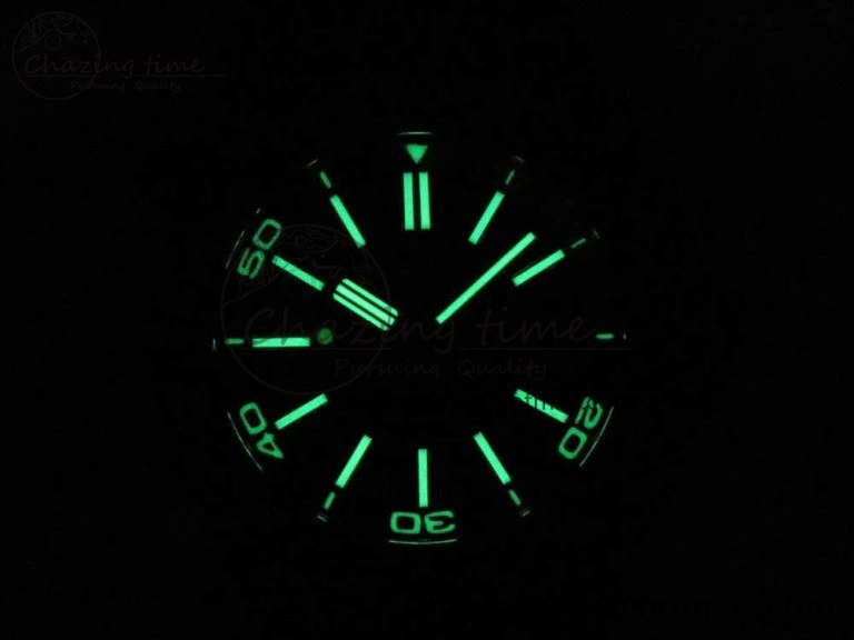 Royal Oak Offshore Diver Forged Carbon XF 1:1 Best Edition on Rubber Strap A2836 V Reliable 4880