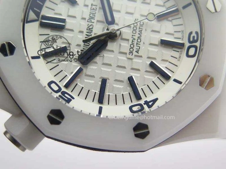 UrbanChic Royal Oak Offshore Diver White Ceramic BP-Maker On White Rubber Strap A 5042