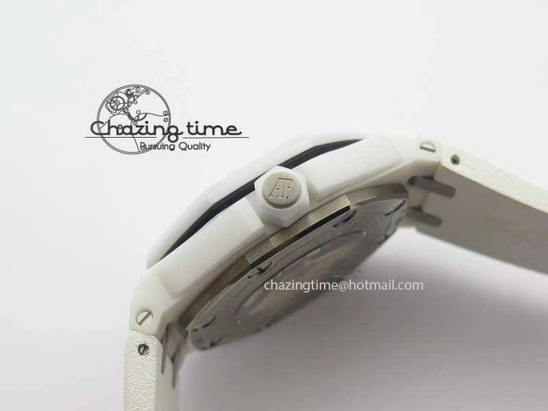 UrbanChic Royal Oak Offshore Diver White Ceramic BP-Maker On White Rubber Strap A 5042