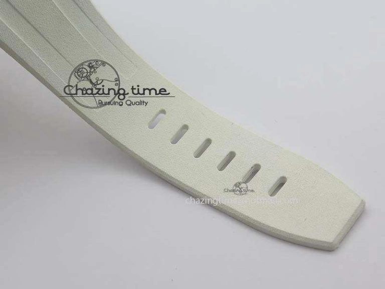 UrbanChic Royal Oak Offshore Diver White Ceramic BP-Maker On White Rubber Strap A 5042