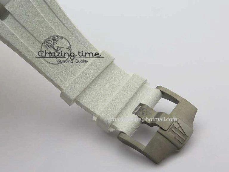 UrbanChic Royal Oak Offshore Diver White Ceramic BP-Maker On White Rubber Strap A 5042