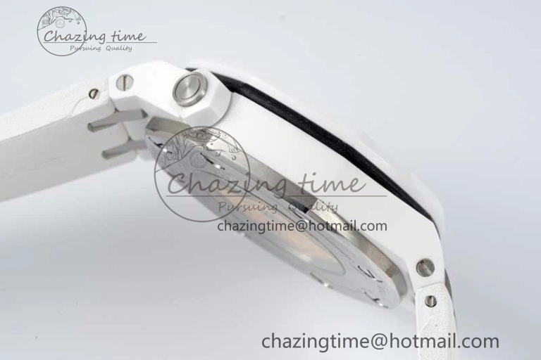 ZeroBulk Royal Oak Offshore Diver White Ceramic IPF Best Edition on Rubber Strap A 4732