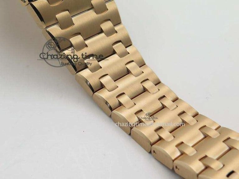 Snug Royal Oak Offshore JF Best Edition Don Ramon de la Cruz on RG Bracelet A 5137