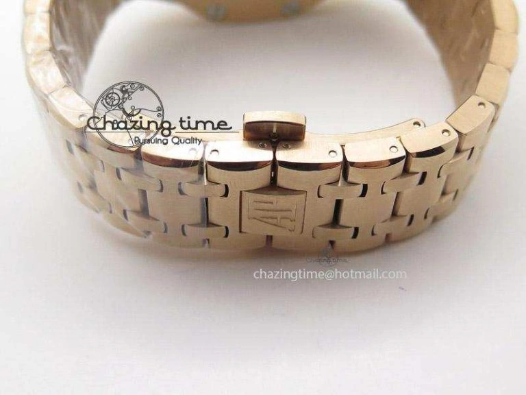 Snug Royal Oak Offshore JF Best Edition Don Ramon de la Cruz on RG Bracelet A 5137
